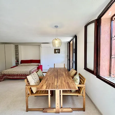Holiday home Grecale